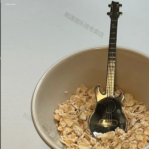 Outdoor Creative Cute Spoon Anti-Slip Durable Utensils Guitar Shaped Stirring Spoons Compact Hygienic Fall Resistant