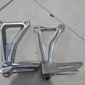 Footstep Postep Bostep Belakang Honda CBR 650 Pijakan Kaki pnp Belakang poles jawa timuran
