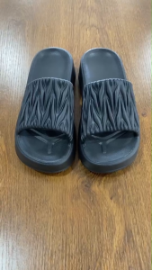 POKOBOX รองเท้าสุขภาพ รองเท้าสวม พื้นนุ่ม ใส่สบาย ไซส์ 36-41 รุ่น #2610 สีดำ ดีไซน์พิเศษ