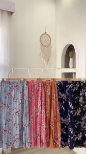 ROK PLISKET MOTIF - FLOTTILICIOUS / Bawahan Wanita Cantik Bunga Sakura Kekinian Korean Style Fashion Outfit