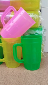 12 Pcs Gelas Plastik Warna 500 ml