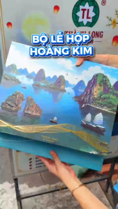 Hộp Bánh Trung Thu Cao Cấp Hoàng Kim Thành Long - 4 Bánh Lớn x 2 Trứng Muối - Tặng 1 Hộp Trà Cao Cấp