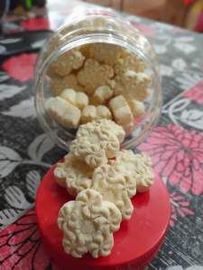 Bangkit Tepong Chess cookies