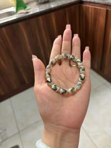 Vòng Dzi may mắn bình an đeo theo thuật phong thuỷ