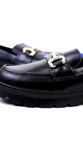 Porto Sepatu buat santai kerja liburan Loafers Bahan Karet Nyaman dan Anti Slip