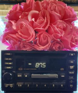 Máy phát nhạc liền Amply KIA SORENTO 2003 2004 2005. Tính năng Radio. tape. cd mp3.