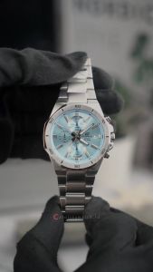 Jam Tangan Pria Casio Edifice Chronograph EFV-640D-2B Light Blue Dial Silver Stainless Steel Strap