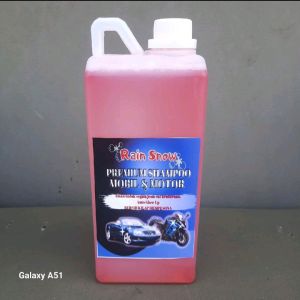 LazMall Shampo Mobil Dan Motor RainSnow Coating Shampo Efek Daun Talas Cuci Mobil Motor