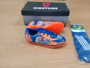 KIDZTUBS Sepatu Futsal Anak Paket Komplit Sepatu Futsal Tas Skin Deker Kaos Kaki Usia 6-10 Tahun Size 28 29 30 31 32 33 34 35 36 37 KDZ1135122624