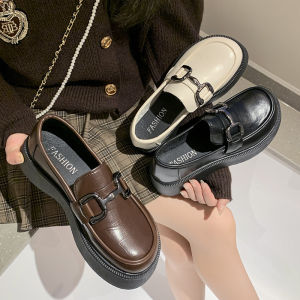 2022 ใหม่ Baotou loafer รองเท้าผู้หญิงฤดูร้อนเกาหลีรุ่นหนาด้านล่าง โซ่โลหะต่ำด้านบนรองเท้าหนังขนาดเล็ก พรีออเดอร์
