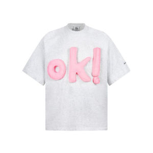 เสื้อยืดแขนสั้นลายตัวอักษรสไตล์ย้อนยุคแบบอเมริกันสำหรับคู่รัก ทรงหลวม ใส่สบาย ระบายอากาศได้ดี สำหรับฤดูร้อน