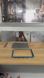 Khung Biển Số Xe Máy - Xe Điện INOX Cao Cấp VIỀN GIẢ GÒ L2 - Chống Rung Chống Nước