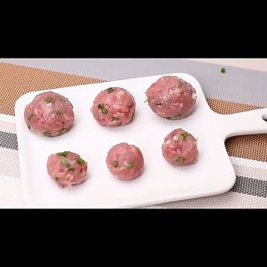 Muỗng kẹp làm thịt viên hình tròn kích thước nhỏ và lớn sáng tạo