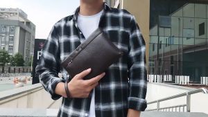 Tas Tangan Pria Terbaru 2023: Dompet Besar & Clutch Bag