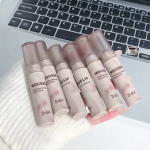 Punk Black Velvet Matte Lip Gloss Long-lasting Non-stick Cup Liquid Lipstick Lipgloss Highly Pigments Lip Glaze Makeup for Women