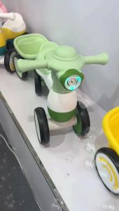 [Hỏa Tốc]Xe Chòi Chân  3 bánh bé Xe Kèm Đèn Và Nhạc Có Thổi Bong Bóng. Xe Chòi 4 Bánh Tự Cân Bằng Có Đèn Và Nhạc