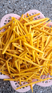 keripik stick talas kuning kunyit berat 500g terlaris