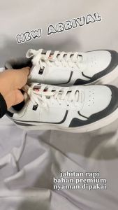 Sepatu Pria Sneakers Casual Import Keren Model Santai Kekinian