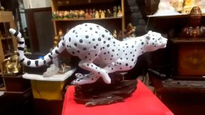 Tượng Báo Đốm Sáng Tạo Trang Trí Nội Thất