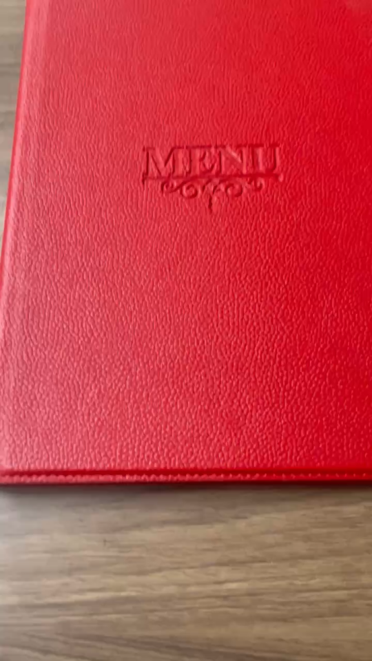 Bìa menu da cao cấp Pvc màu đỏ tươi a4 loại 10 lá cho nhà hàng khách sạn