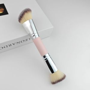 Facial Makeup Brush a Portable Double-Headed Multi-Functional Makeup Brush Foundation Brush Contour Brush Loose Powder Brush Blush Brush All-In-One Makeup Brush Suitable for Men and Women