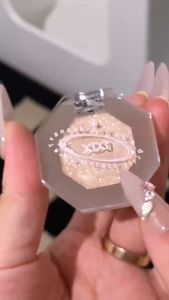 Xixi đơn sắc Eyeshadow cao đĩa ngọc trai Burst long lanh sáng tông da nằm tằm bột dịu dàng Eyeshadow. D802