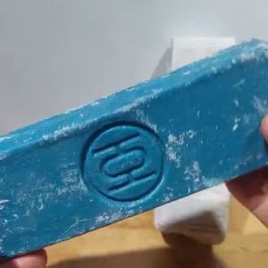 Sáp đánh bóng ( Lơ đánh bóng) kim loại inox đồng  nhôm  lơ sáp loại tốt màu trắng nặng 760gram hoặc màu xanh loại thường nặng 580 gram- Cửa Hàng Nam