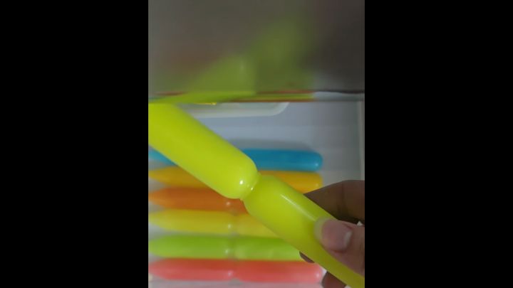 H&Y FROSTY ICE POP ORANGE FLAVOR PREMIUM SUMMERTIME ICE CANDY 8pcs/pack