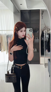 Áo Tank Top Cổ Yếm Nữ Có Đệm Ngực Dáng Ôm Ngắn Thời Trang Mùa Hè