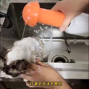 dearyoyo Pet Foam Spray Bottle Dog Soap Dispenser Shower Bubble Machine Deodorizing Spray Non-toxic Eco-friendly Formula Deep Cleans Dog Hair Follicles Dense Microfoam for Better Cleaning