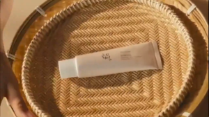 【Buy 2 get 1 free】Beauty of Joseon Sunscreen SPF50+ PA++++ Rice + Probiotics 50ML