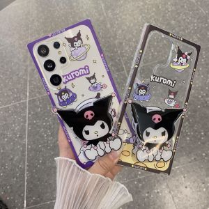 ด้วยที่ยึดมือถือการ์ตูนน่ารักพื้นที่ Kuromi เคสนิ่มกันกระแทกสำหรับ Samsung S24Ultra S23Ultra โทรศัพท์เคสสำหรับ Galaxy S24 S23 S22 S21 Note20 S20อัลตร้าบวก FE ฝาครอบโทรศัพท์สำหรับ Samsung S24Plus ป้องกัน S23Plus กรอบด้านหลัง