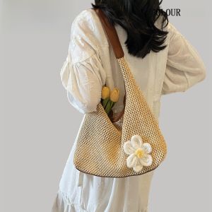 URDAV RAWVIO 2025 Summer Casual Large Capacity Straw Woven Tote Bag Womens Vacation Beach Shoulder Bag Casual Style