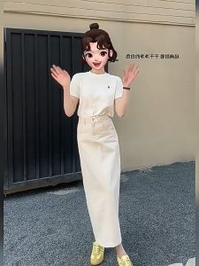 Korean Dress🎉เสื้อยืดแฟชั่น💟เสื้อสีทึบเรียบง่ายสไตล์เกาหลี คอกลม การทำตัวให้ผอม