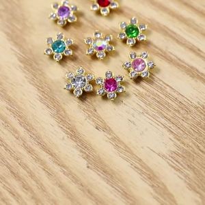 50pcs 13mm Color Flower Crystal Rhinestone Cabochon Flat Backing Patches for DIY Brooch Hair Accessories Jewelry Making Material
