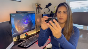 ELECTHAI กล้องเว็บแคมéra Full HD 1920*1080P ที่มีไมโครโฟนรวมอยู่ ซึ่งเป็นกล้องเว็บแคมéraมุมกว้าง ใช้งานได้บน PC、MAC、โน้ตบุ๊ค และเครื่องเดสก์ท็อป และเหมาะสำหรับ YouTube、Skype、Zoom、Xbox One、PS4、การโทรศัพท์วิดีโอ และการศึกษา