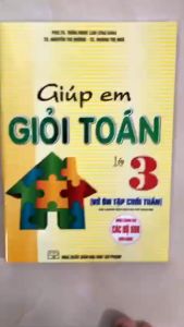 Sách Bổ Trợ - Giúp Em Giỏi Toán Lớp 3 - Vở Ôn Tập Cuối Tuần (Dùng Chung Cho Các Bộ SGK Hiện Hành) - HA