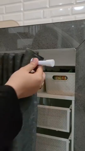 Tiang Fleksibel & Tiang Tanpa Paku: Solusi Gorden Lemari & Kamar Mandi