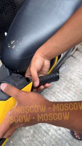 HANDRIP GRIP MOSCOW M010 GRIP SET KIRI KANAN BANDUL HANFAT MOTOR GAGANG GAS MOTOR VARIO BEAT SCOOPY LEXI FINO LEXI GOOQ QUALITY ORIGINAL MOSCOW