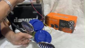 Đôi còi sên vỉ xanh dùng cho ô tô xe máy. Điện 12v và 24v