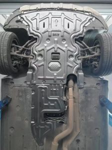 BMW X1 09-15 Two-Wheel Drive Engine Underboard Protection Plate for Four-Wheel Drive E84 Transmission Frame Protection Board