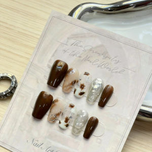 10 PCS Luxury Handmade Press on Nails Short Coffin Autumn And Winter Amber Design with 4-PIECE Tool Adhesive Nail Glue Tabs