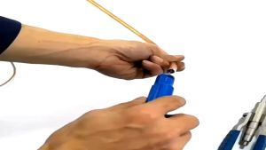 Kìm nong ống đồng và nạo bavia Value VST-22C thêm 2 lưỡi dao đi kèm