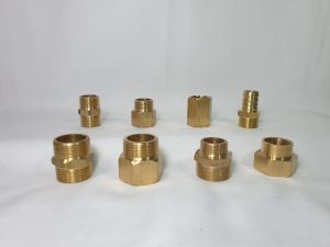 Đầu khớp nối ống nước bằng đồng ren 1/2 phi 21 và ren 3/4 phi 27