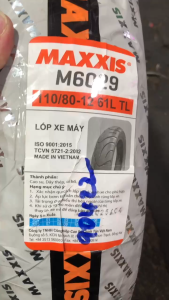 Vỏ ( lốp ) 110/80-12 không xài ruột chính hãng Maxxis