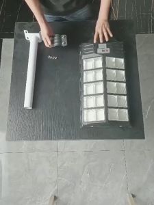 Đèn năng lượng mặt trời MaxTech cảm biến chuyển động-Đèn đôi 200w (12 chùm) công nghệ mới tích kiệm - K1978