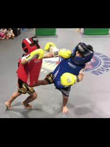 OXOraja Găng Tay Đấm Bốc Trẻ Em Dành Cho Trẻ Em Thiết Bị Huấn Luyện Chiến Đấu Sanda Chuyên Nghiệp