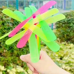 730Baby Hand Rub Flying 10pcs Colorful Dragonfly Toy Helicopter Propeller Classic Traditional Nostalgic Children Old School Toy