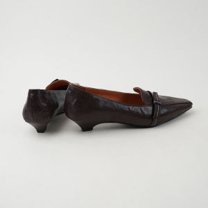 Elegant Low Heel Genuine Leather Deep Mouth Single Shoes for Women Commuter Flats Fashionable Square Head Design Casual Loafers