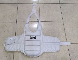 PELINDUNG BADAN KARATE